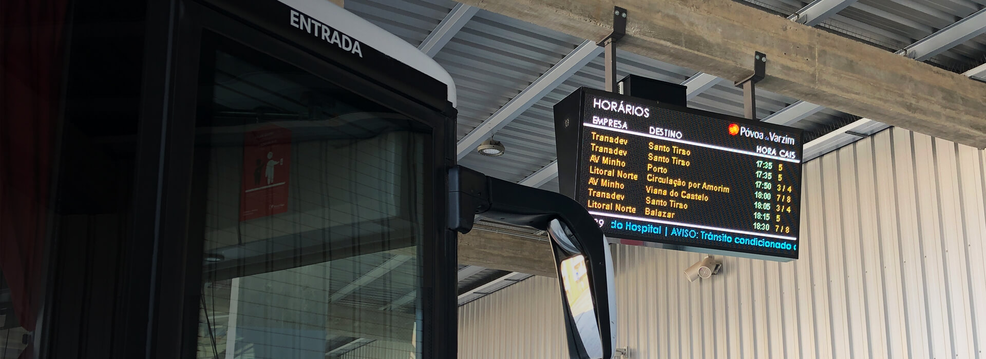 <span class='text-highlight'>LED displays</span> installed in Póvoa de Varzim's bus station