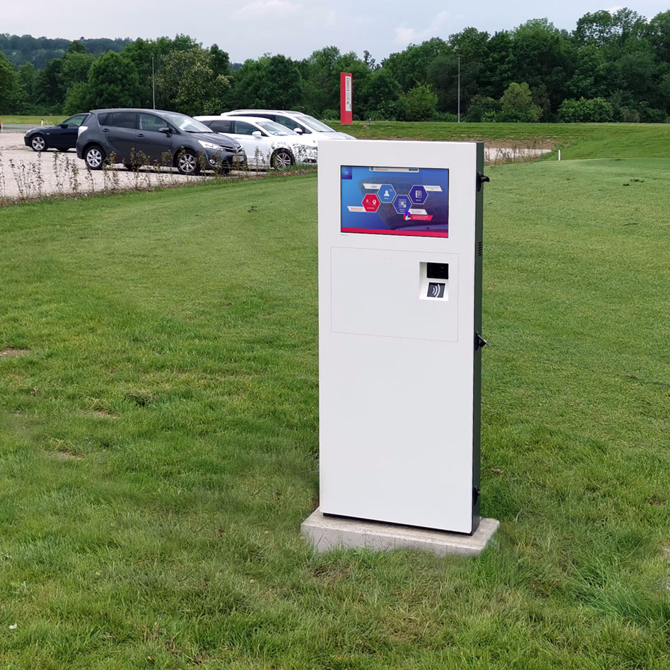 PARTTEAM & OEMKIOSKS TURIN Kiosk Installed at a Golf Course in Austria