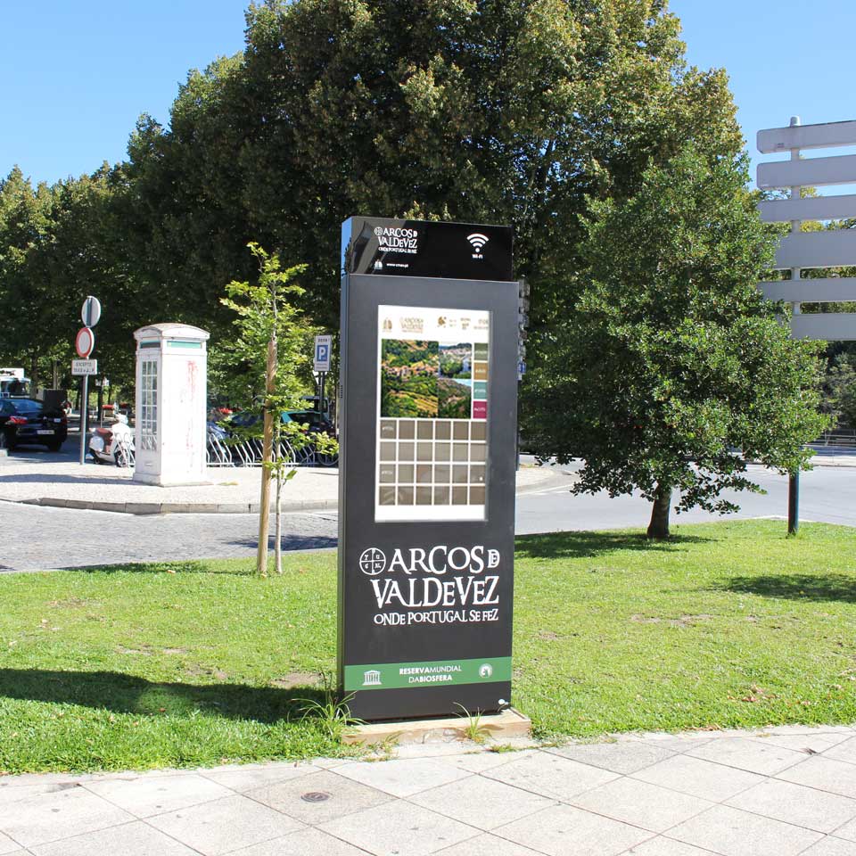 Digital Billboards for the Arcos de Valdevez municipality