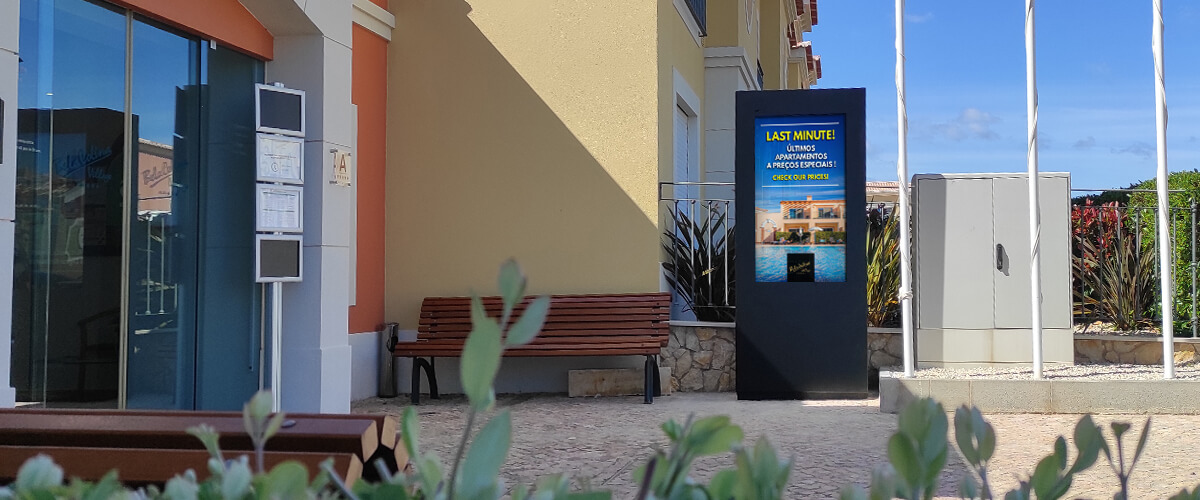 Boavista Golf & Spa improves guest experience with PLASMV digital billboards