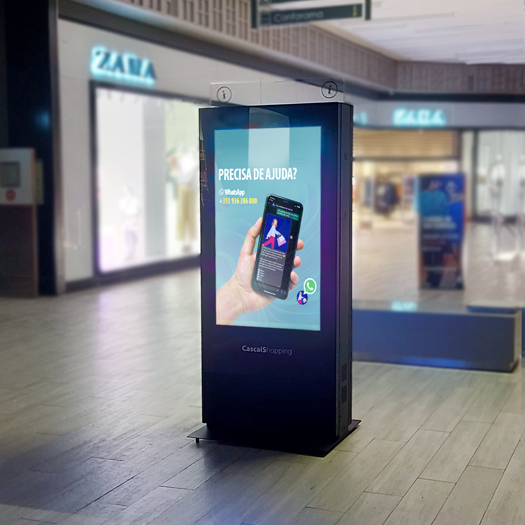 Double Side Digital Billboards ZYTEC by PARTTEAM & OEMKIOSKS  for CascaiShopping
