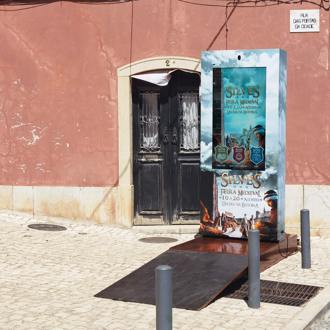 Feira Medieval de Silves excels in technology with digital billboards by PARTTEAM & OEMKIOSKS