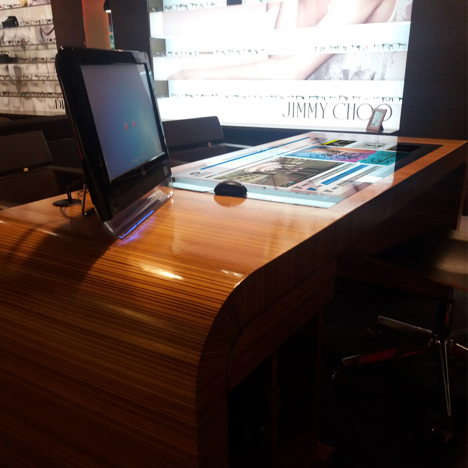 Óptica da Boavista: Custom Digital Tables