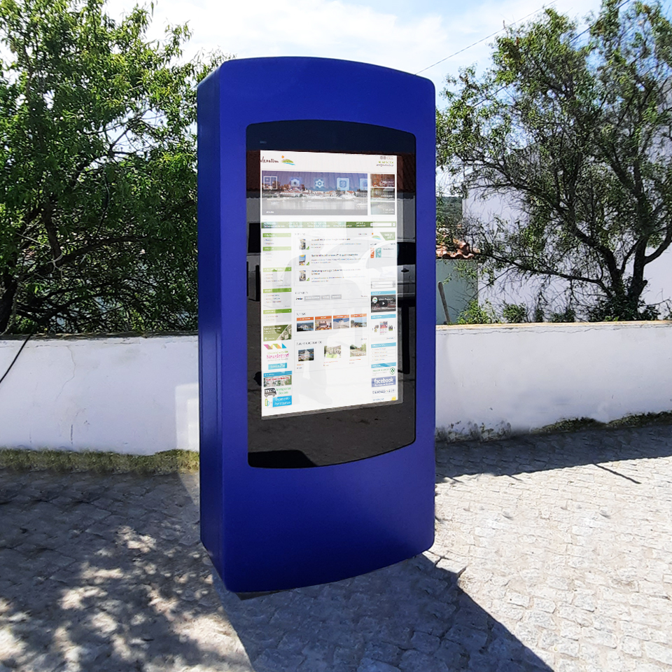 Double-sided NOMYU Digital Billboard innovates and modernizes the Municipality of Alcoutim
