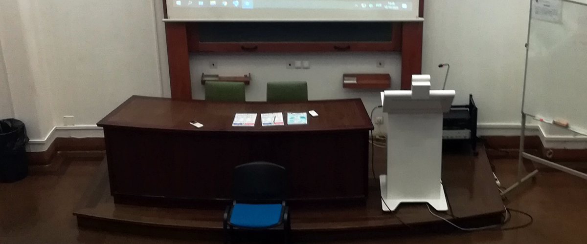Social Services of the Faculty of Medicine of the University of Lisbon innovates auditoriums with digital pulpits