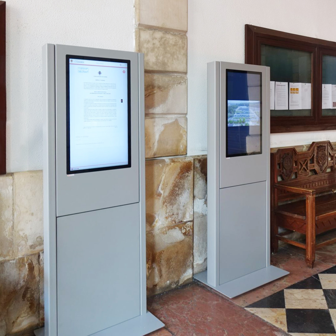 Coimbra City Council innovates the communication with its citizens through interactive kiosks of PARTTEAM & OEMKIOSKS
