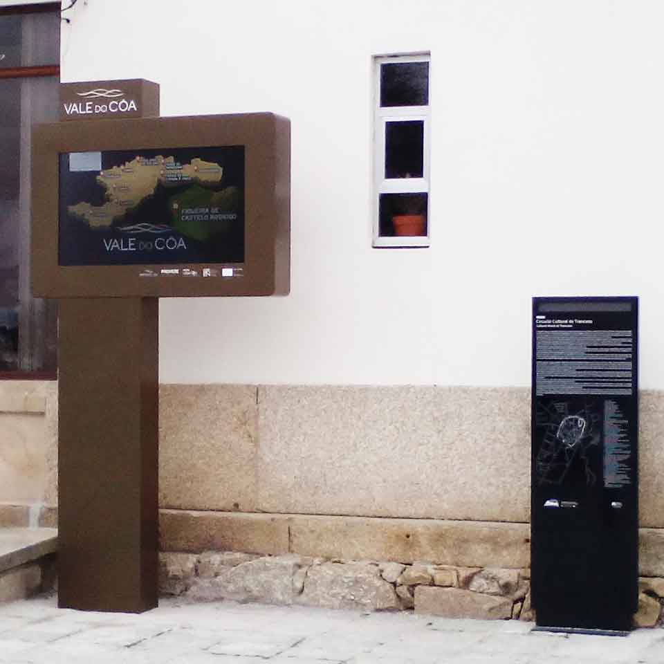 Digital Billboards in the Vale do Côa: Unesco World Heritage by PARTTEAM
